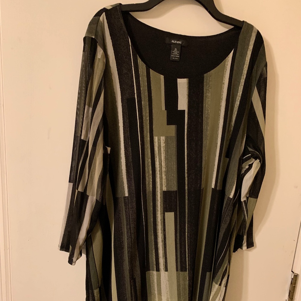Alfani Tunic, Olive green with Black, XL